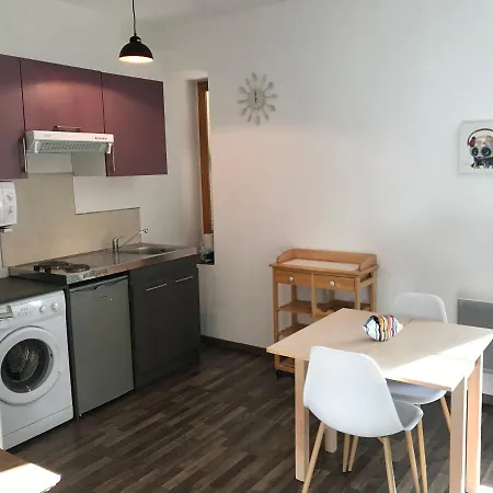 Agreable Studio Dans Le Village Saint-Martin-Vesubie Exterior photo